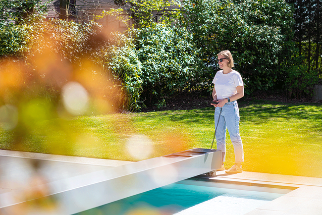 Comment procéder à l'hivernage de sa piscine au sel (en 5 étapes)